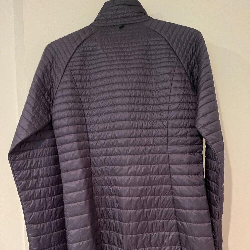 Patagonia Spring Weather Shell - Picture 2 of 4